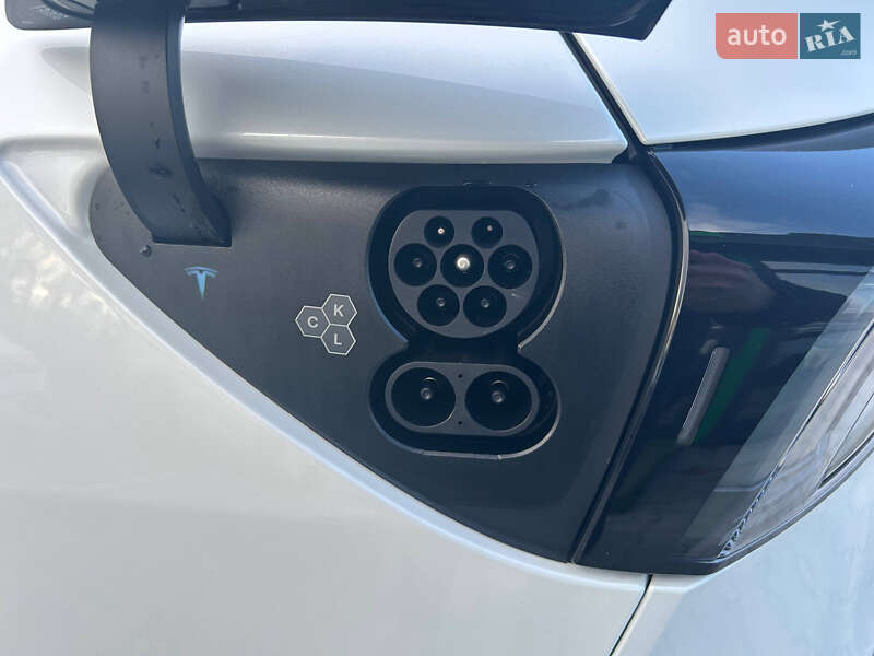 Внедорожник / Кроссовер Tesla Model Y 2025 в Киеве фото 24 Внедорожник / Кроссовер Tesla Model Y 2025 в Киеве