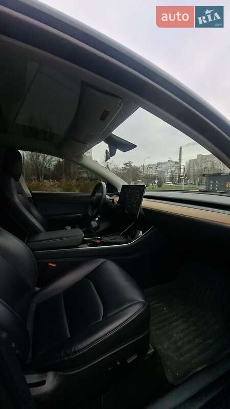Внедорожник / Кроссовер Tesla Model Y 2020 в Запорожье
