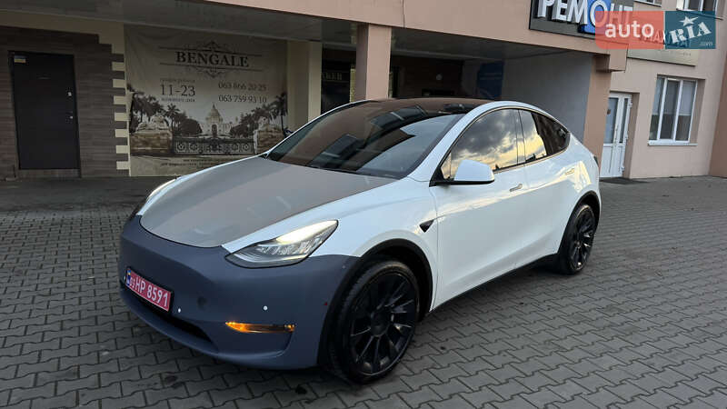 Внедорожник / Кроссовер Tesla Model Y 2020 в Луцке