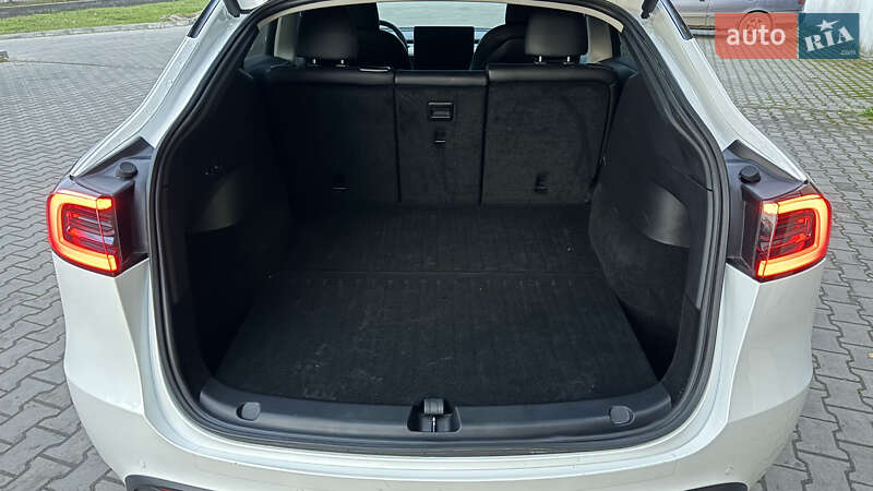 Внедорожник / Кроссовер Tesla Model Y 2020 в Луцке