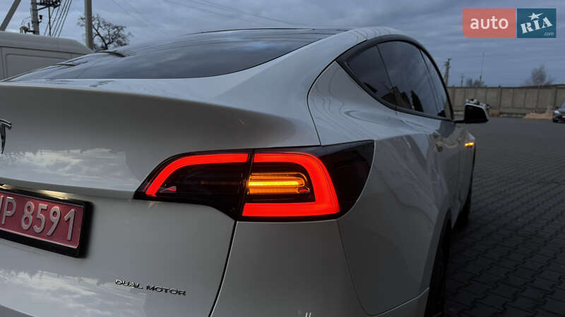 Внедорожник / Кроссовер Tesla Model Y 2020 в Луцке