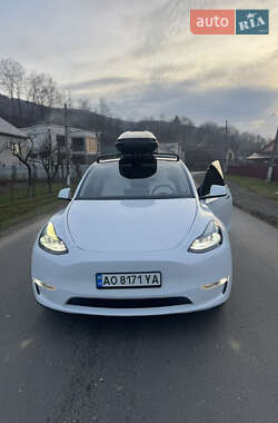 Позашляховик / Кросовер Tesla Model Y 2022 в Тячеві