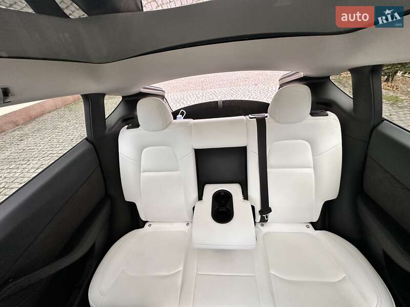 Внедорожник / Кроссовер Tesla Model Y 2023 в Киеве фото 23 Внедорожник / Кроссовер Tesla Model Y 2023 в Киеве