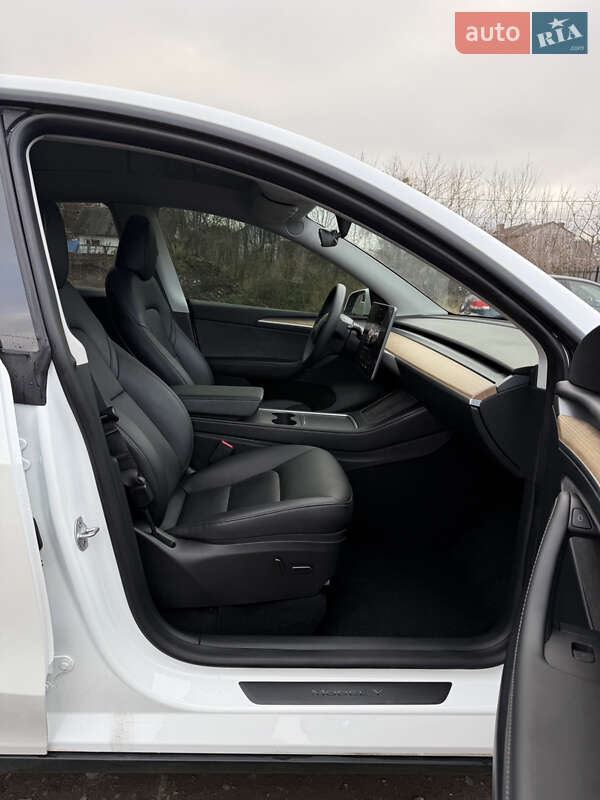Внедорожник / Кроссовер Tesla Model Y 2022 в Луцке фото 45 Внедорожник / Кроссовер Tesla Model Y 2022 в Луцке