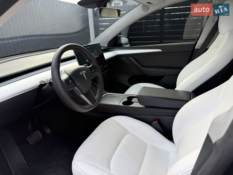 Внедорожник / Кроссовер Tesla Model Y 2023 в Стрые фото 38 Внедорожник / Кроссовер Tesla Model Y 2023 в Стрые