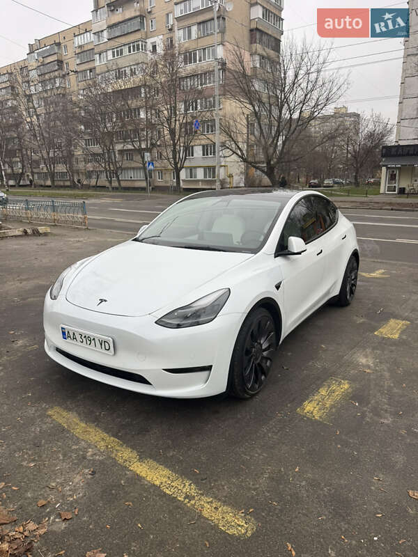 Внедорожник / Кроссовер Tesla Model Y 2022 в Киеве фото 2 Внедорожник / Кроссовер Tesla Model Y 2022 в Киеве