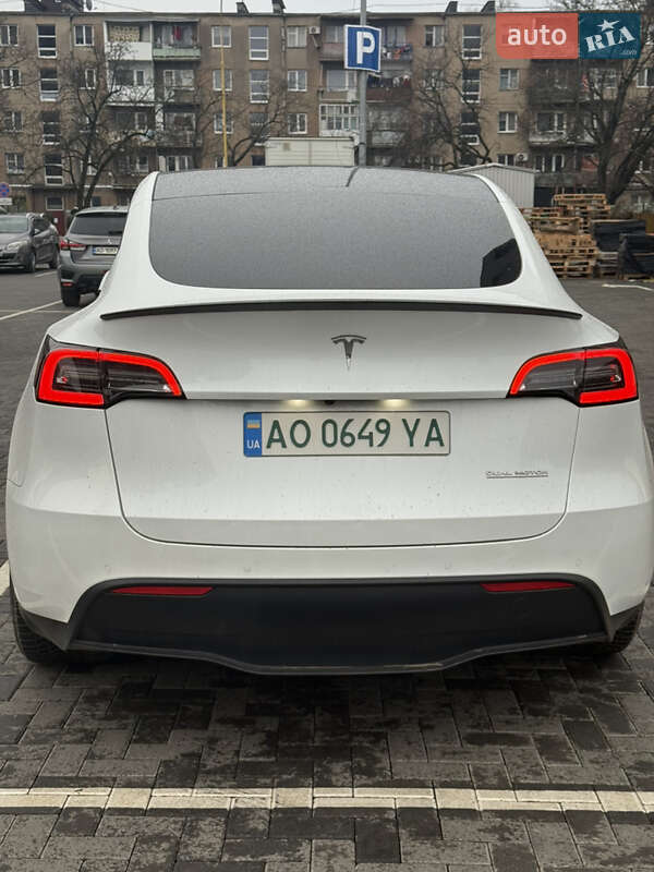 Внедорожник / Кроссовер Tesla Model Y 2021 в Ужгороде