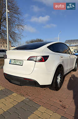 Внедорожник / Кроссовер Tesla Model Y 2023 в Полтаве