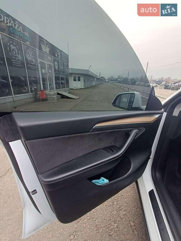 Внедорожник / Кроссовер Tesla Model Y 2022 в Кагарлыке фото 10 Внедорожник / Кроссовер Tesla Model Y 2022 в Кагарлыке