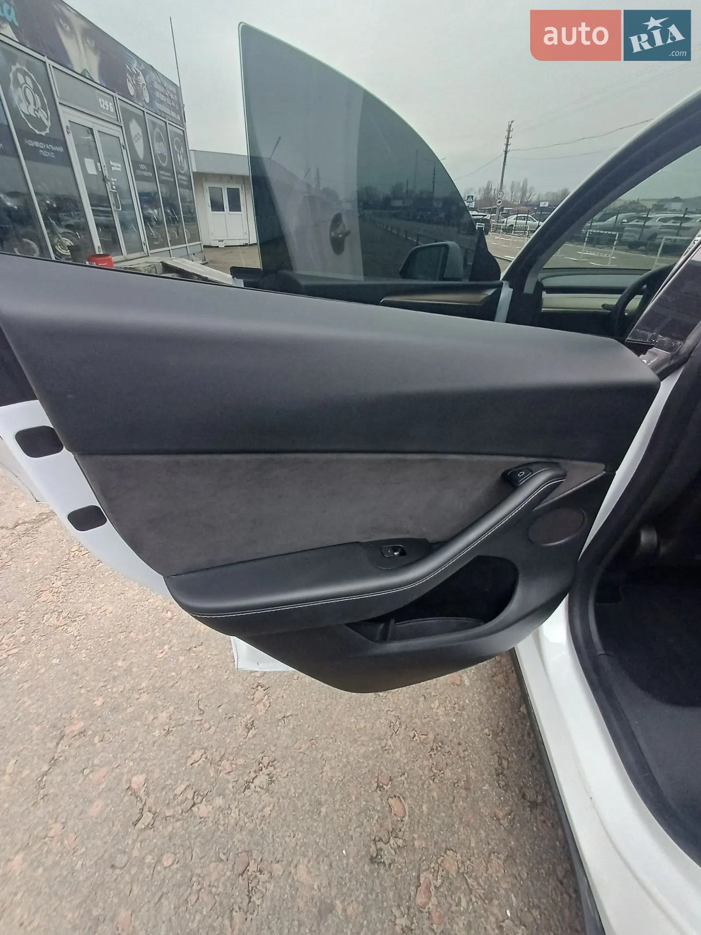 2022 Tesla Model Y - мініатюра 5