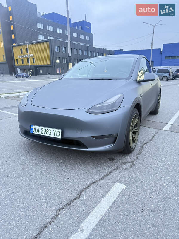 Внедорожник / Кроссовер Tesla Model Y 2022 в Киеве