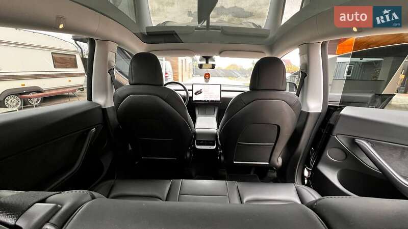 Внедорожник / Кроссовер Tesla Model Y 2021 в Бородянке