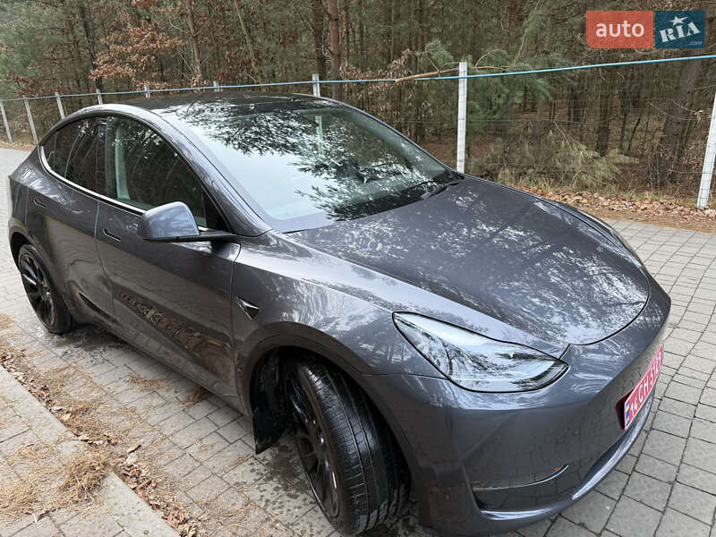 Внедорожник / Кроссовер Tesla Model Y 2023 в Львове