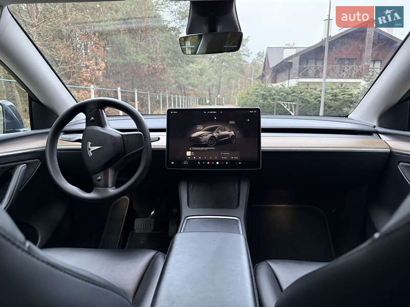 Внедорожник / Кроссовер Tesla Model Y 2023 в Львове