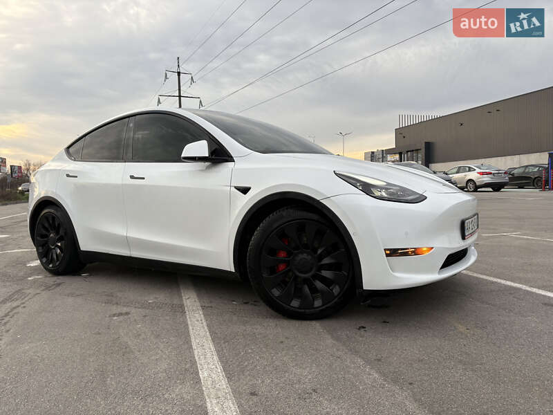 Внедорожник / Кроссовер Tesla Model Y 2022 в Киеве фото 10 Внедорожник / Кроссовер Tesla Model Y 2022 в Киеве