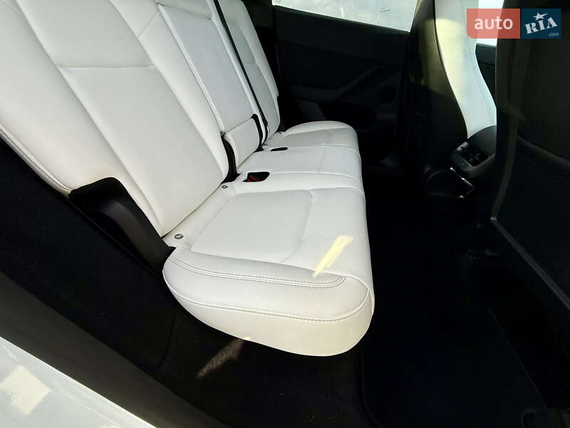 Внедорожник / Кроссовер Tesla Model Y 2023 в Днепре фото 36 Внедорожник / Кроссовер Tesla Model Y 2023 в Днепре