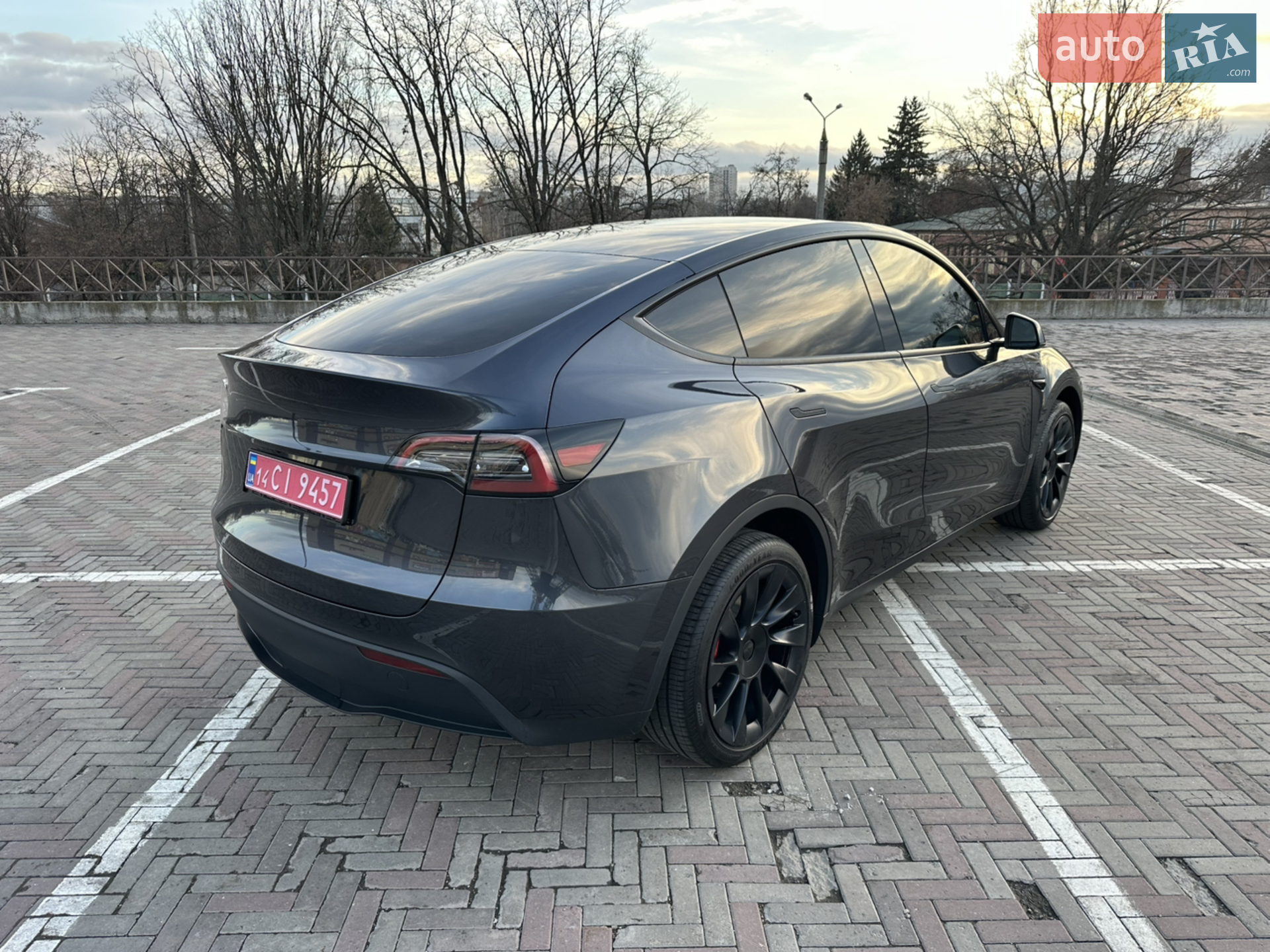 2024 Tesla Model Y - мініатюра 8