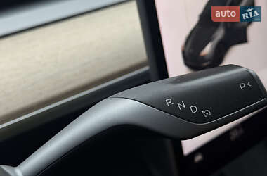 Внедорожник / Кроссовер Tesla Model Y 2021 в Житомире