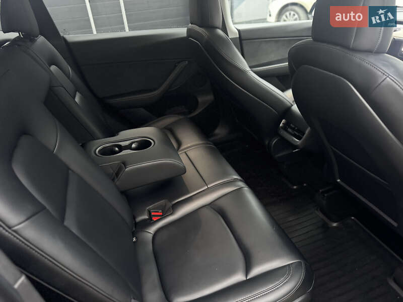 Внедорожник / Кроссовер Tesla Model Y 2021 в Житомире