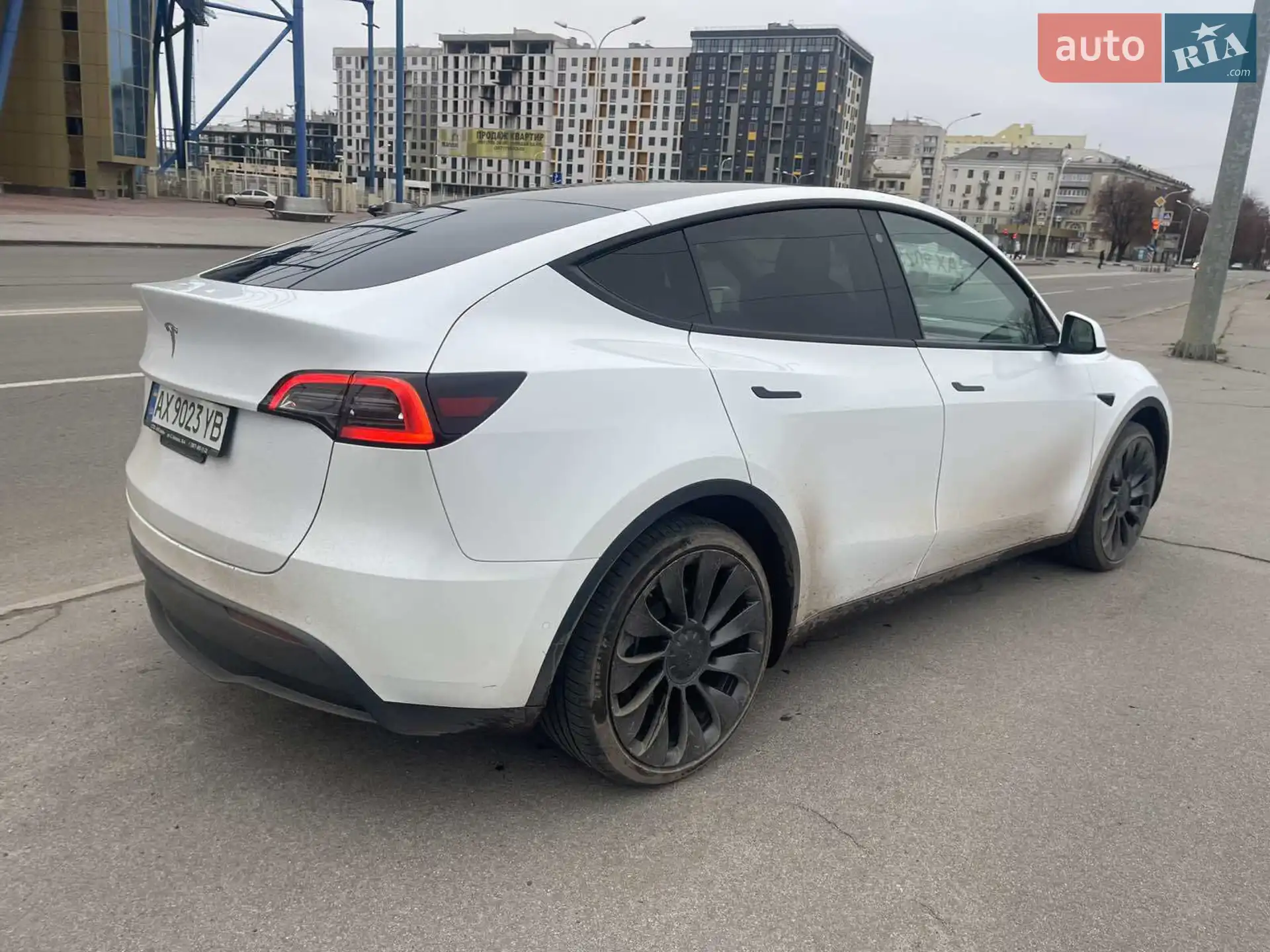 2021 Tesla Model Y - мініатюра 8