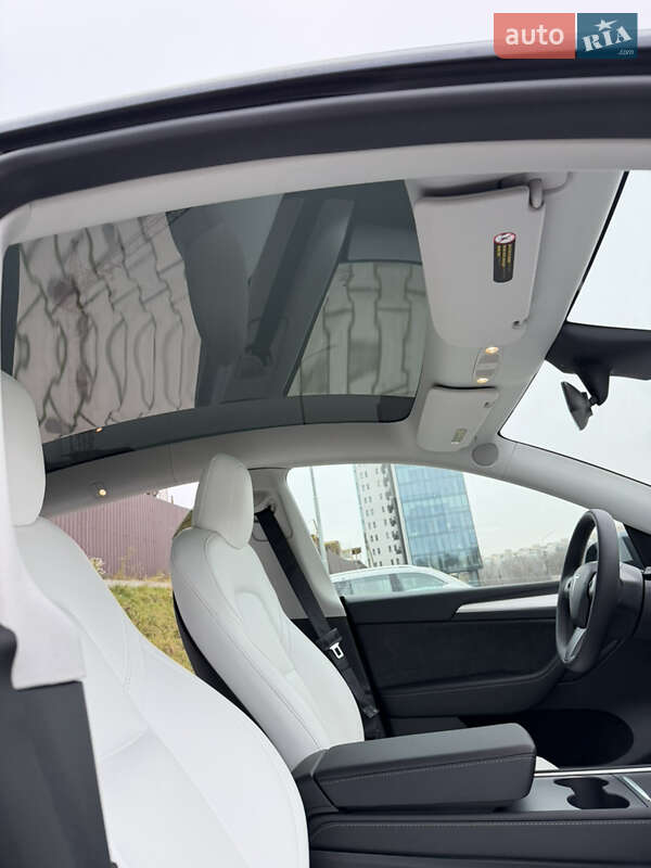 Внедорожник / Кроссовер Tesla Model Y 2023 в Тернополе фото 20 Внедорожник / Кроссовер Tesla Model Y 2023 в Тернополе