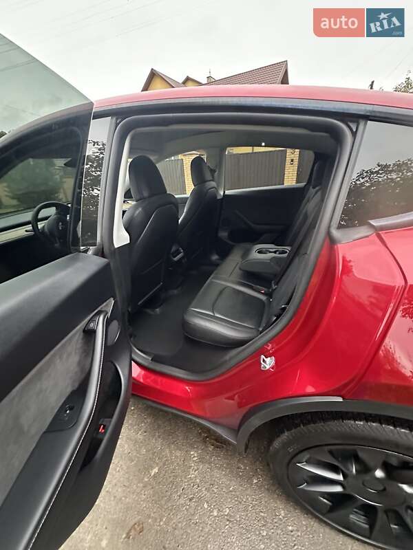 Внедорожник / Кроссовер Tesla Model Y 2024 в Львове фото 8 Внедорожник / Кроссовер Tesla Model Y 2024 в Львове