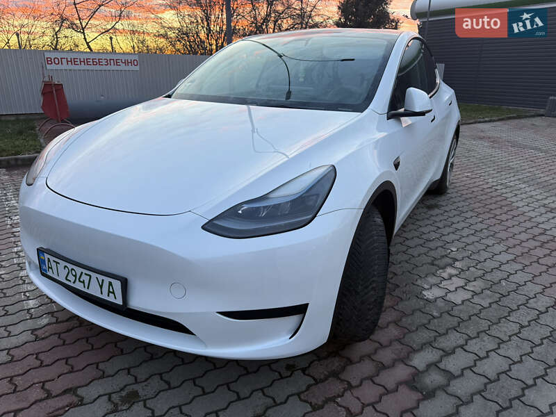 Внедорожник / Кроссовер Tesla Model Y 2023 в Снятине