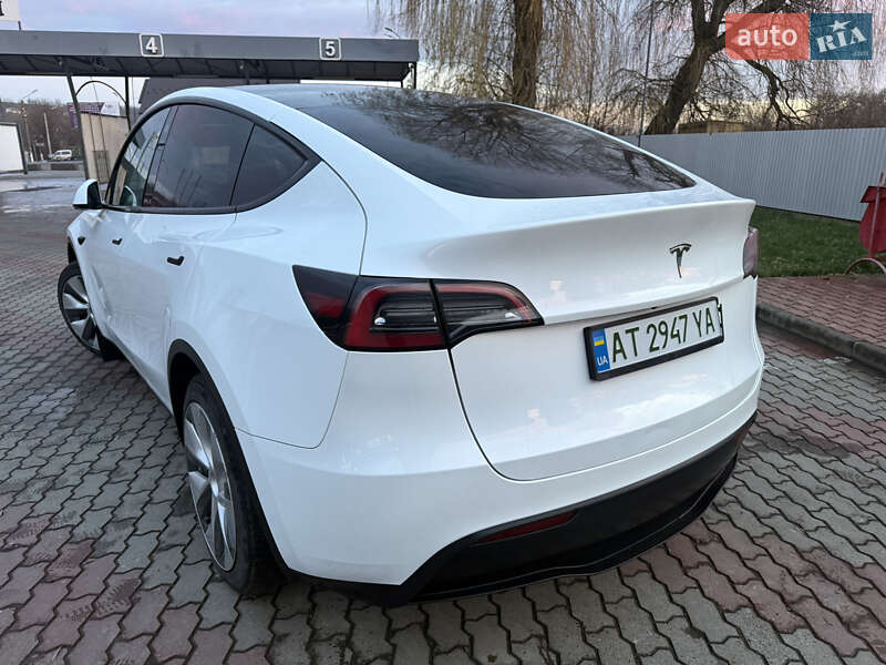 Внедорожник / Кроссовер Tesla Model Y 2023 в Снятине