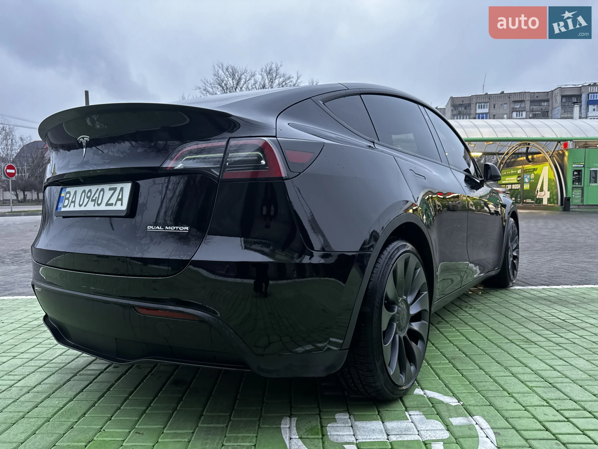2021 Tesla Model Y - мініатюра 8