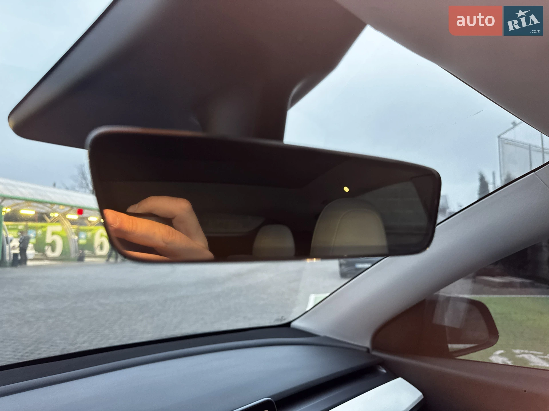 2021 Tesla Model Y - мініатюра 16