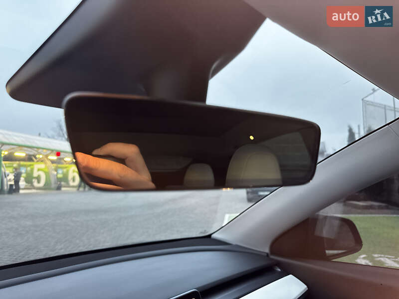 Внедорожник / Кроссовер Tesla Model Y 2022 в Киеве