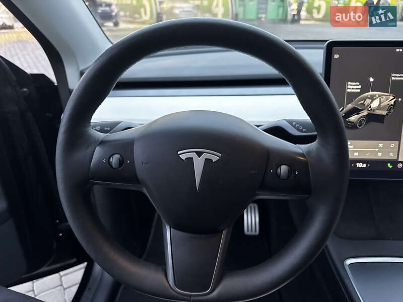 Внедорожник / Кроссовер Tesla Model Y 2022 в Киеве