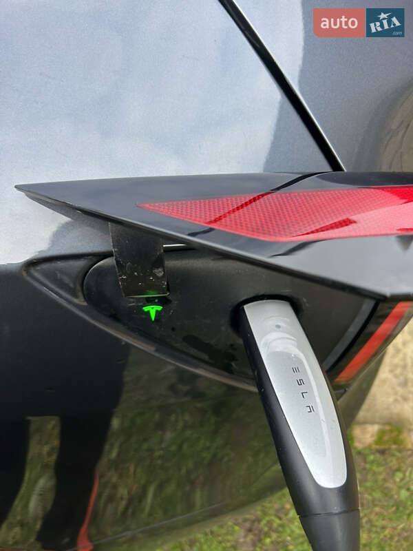 Внедорожник / Кроссовер Tesla Model Y 2021 в Киеве фото 14 Внедорожник / Кроссовер Tesla Model Y 2021 в Киеве