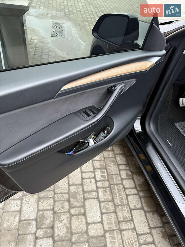 Внедорожник / Кроссовер Tesla Model Y 2023 в Ирпене фото 14 Внедорожник / Кроссовер Tesla Model Y 2023 в Ирпене