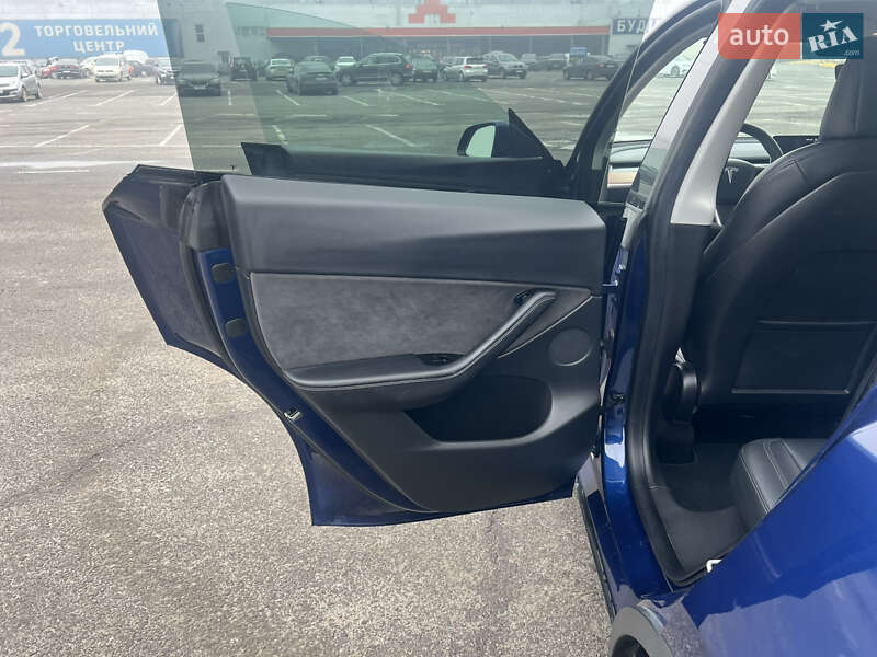 Внедорожник / Кроссовер Tesla Model Y 2021 в Ужгороде фото 19 Внедорожник / Кроссовер Tesla Model Y 2021 в Ужгороде