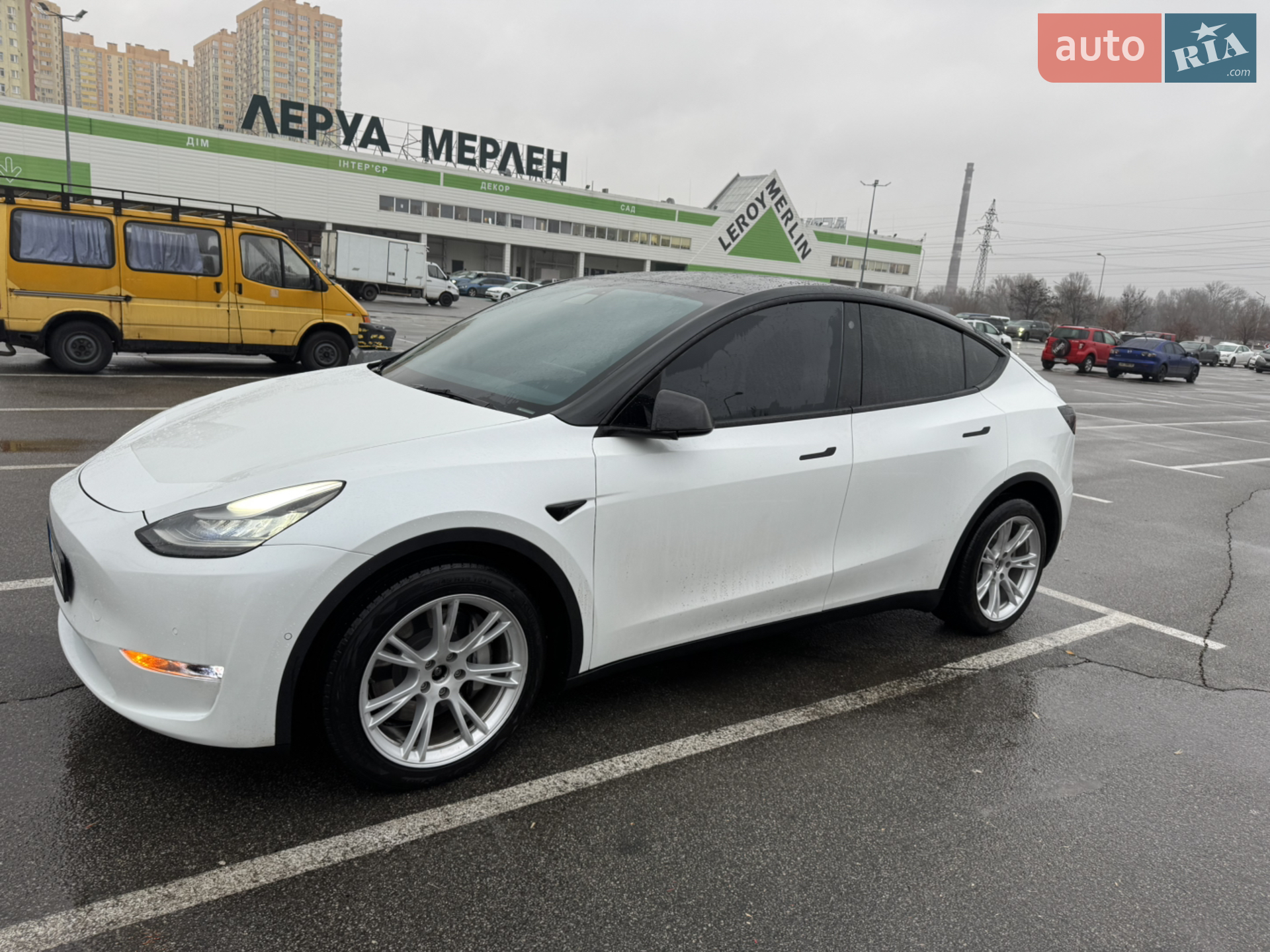 2021 Tesla Model Y - мініатюра 8