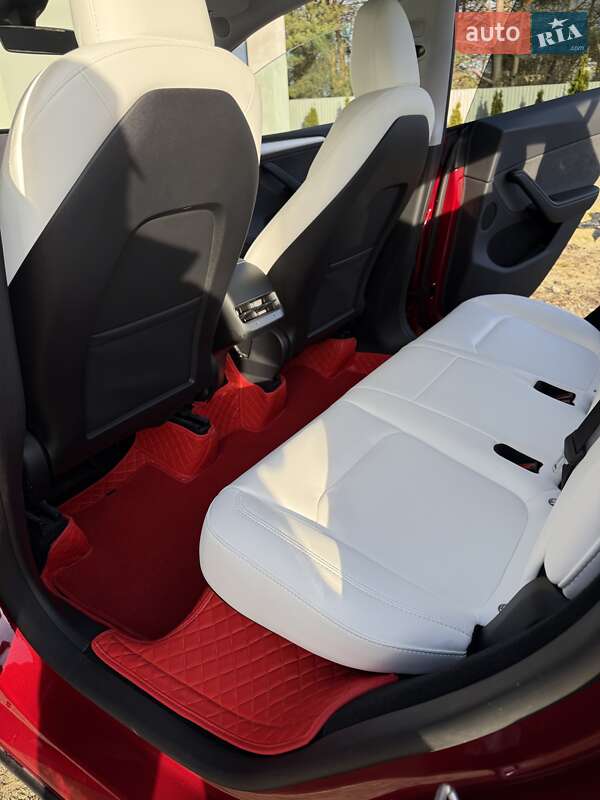 Внедорожник / Кроссовер Tesla Model Y 2024 в Львове фото 17 Внедорожник / Кроссовер Tesla Model Y 2024 в Львове