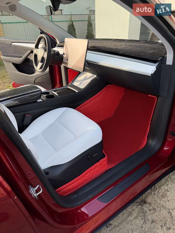 Внедорожник / Кроссовер Tesla Model Y 2024 в Львове фото 23 Внедорожник / Кроссовер Tesla Model Y 2024 в Львове