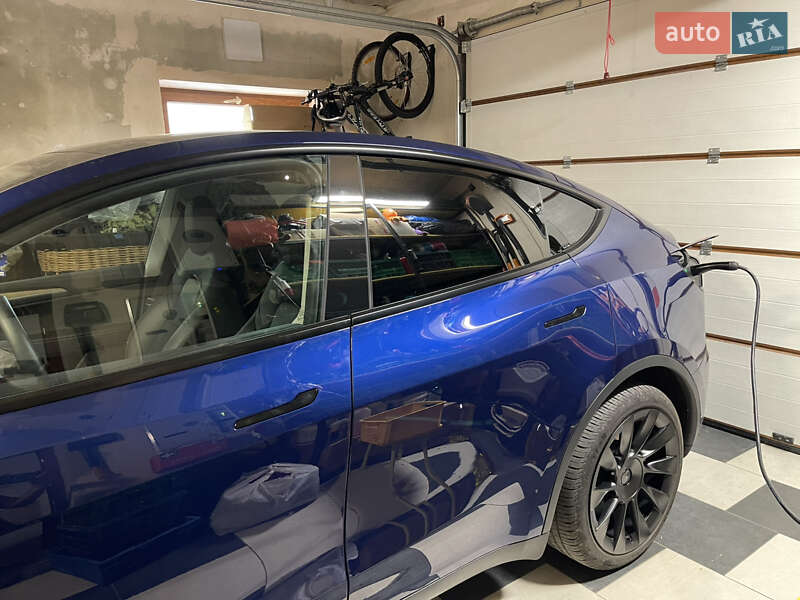 Tesla Model Y 2023 Tesla Model Y 2023