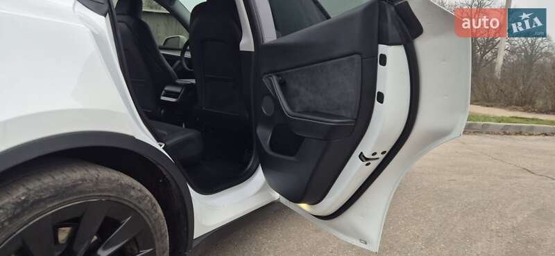 Внедорожник / Кроссовер Tesla Model Y 2022 в Кропивницком
