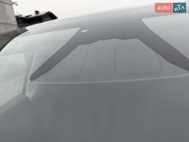 Внедорожник / Кроссовер Tesla Model Y 2024 в Киеве