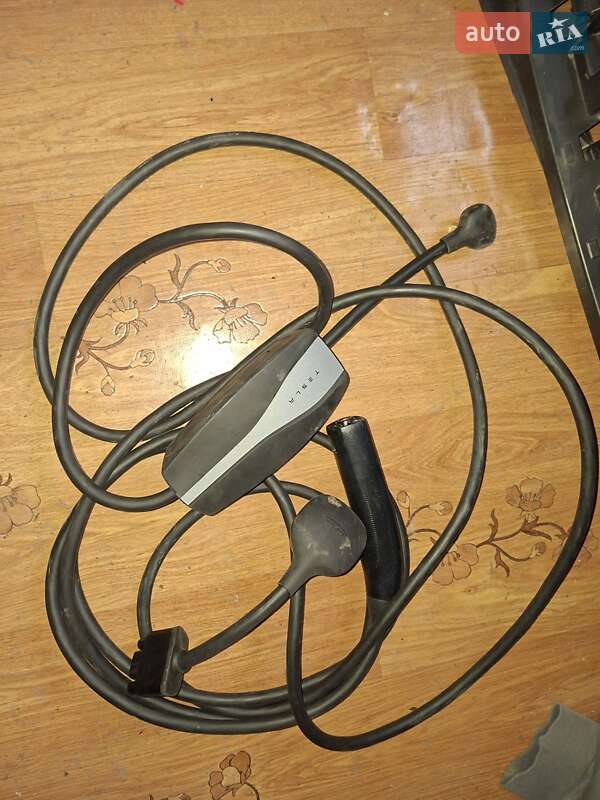 Внедорожник / Кроссовер Tesla Model Y 2020 в Павлограде