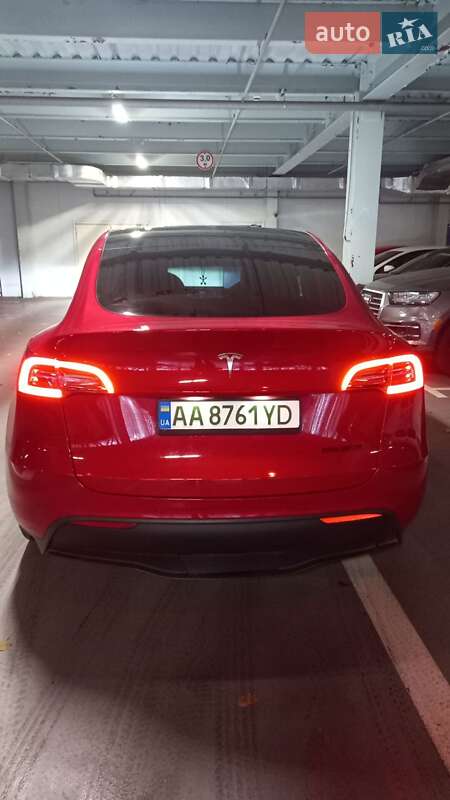 Внедорожник / Кроссовер Tesla Model Y 2021 в Киеве