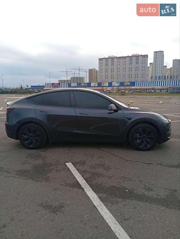 Внедорожник / Кроссовер Tesla Model Y 2025 в Киеве фото 35 Внедорожник / Кроссовер Tesla Model Y 2025 в Киеве
