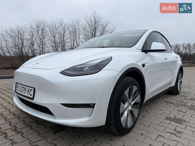 Внедорожник / Кроссовер Tesla Model Y 2025 в Львове