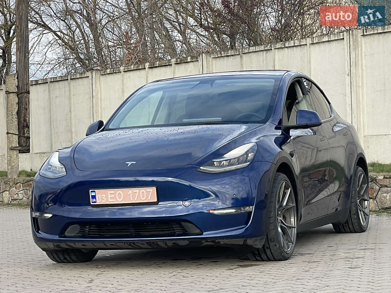 Внедорожник / Кроссовер Tesla Model Y 2022 в Сарнах