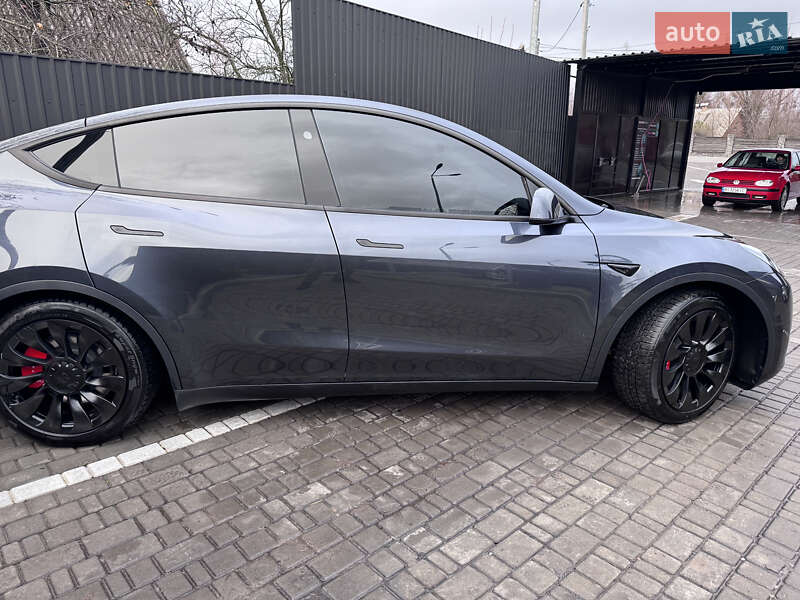 Позашляховик / Кросовер Tesla Model Y 2024 в Звягелі фото 15 Позашляховик / Кросовер Tesla Model Y 2024 в Звягелі