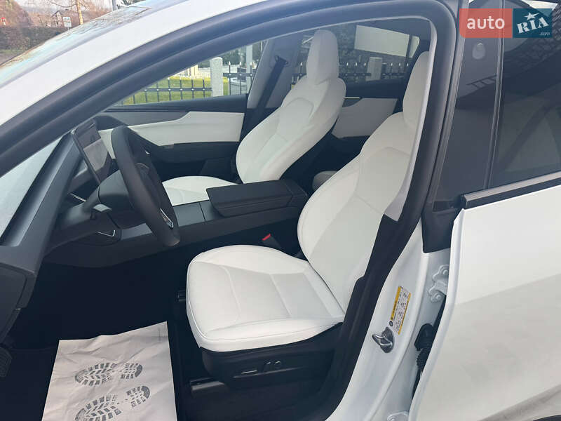 Внедорожник / Кроссовер Tesla Model Y 2025 в Ровно фото 39 Внедорожник / Кроссовер Tesla Model Y 2025 в Ровно