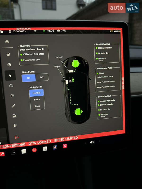 Внедорожник / Кроссовер Tesla Model Y 2023 в Киеве