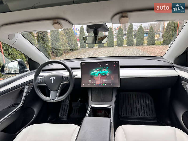 Внедорожник / Кроссовер Tesla Model Y 2023 в Киеве